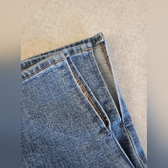 High-Waisted OG Straight Side-Slit Ankle Jeans for Women size 14 - Picture 2 of 5